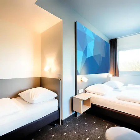 Hotell Stuttgart-airport/messe 3*