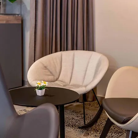 Hotel Stuttgart-airport/messe 3*