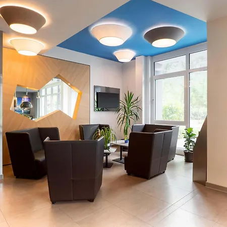 Stuttgart-airport/messe 3*